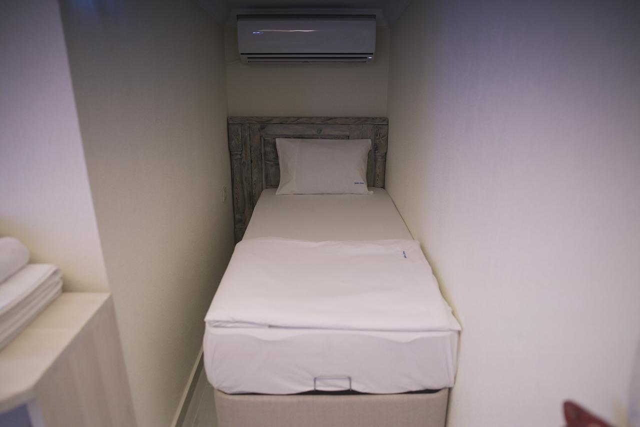 Golden Stone Butik Otel Кешме Экстерьер фото